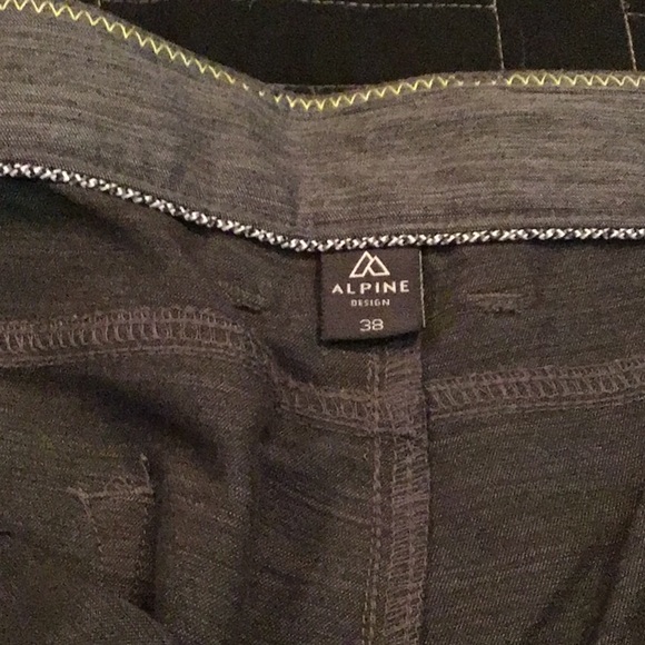 Alpine Design shorts - Picture 3 of 4